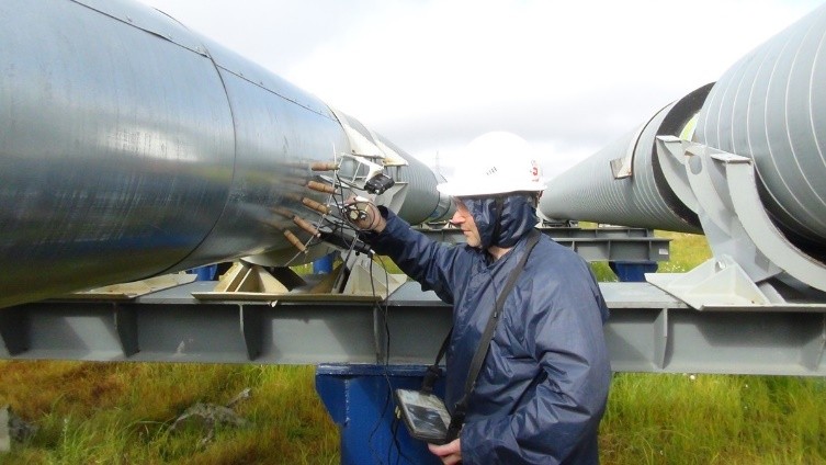 Комплекс для бесконтактной магнитометрической диагностики скрытых трубопроводов