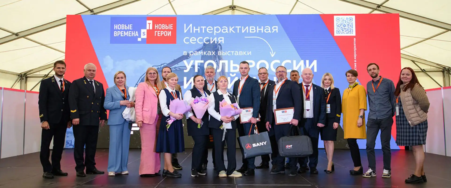 Интерактивная сессия "Новые времена – Новые герои" на выставке УРиМ